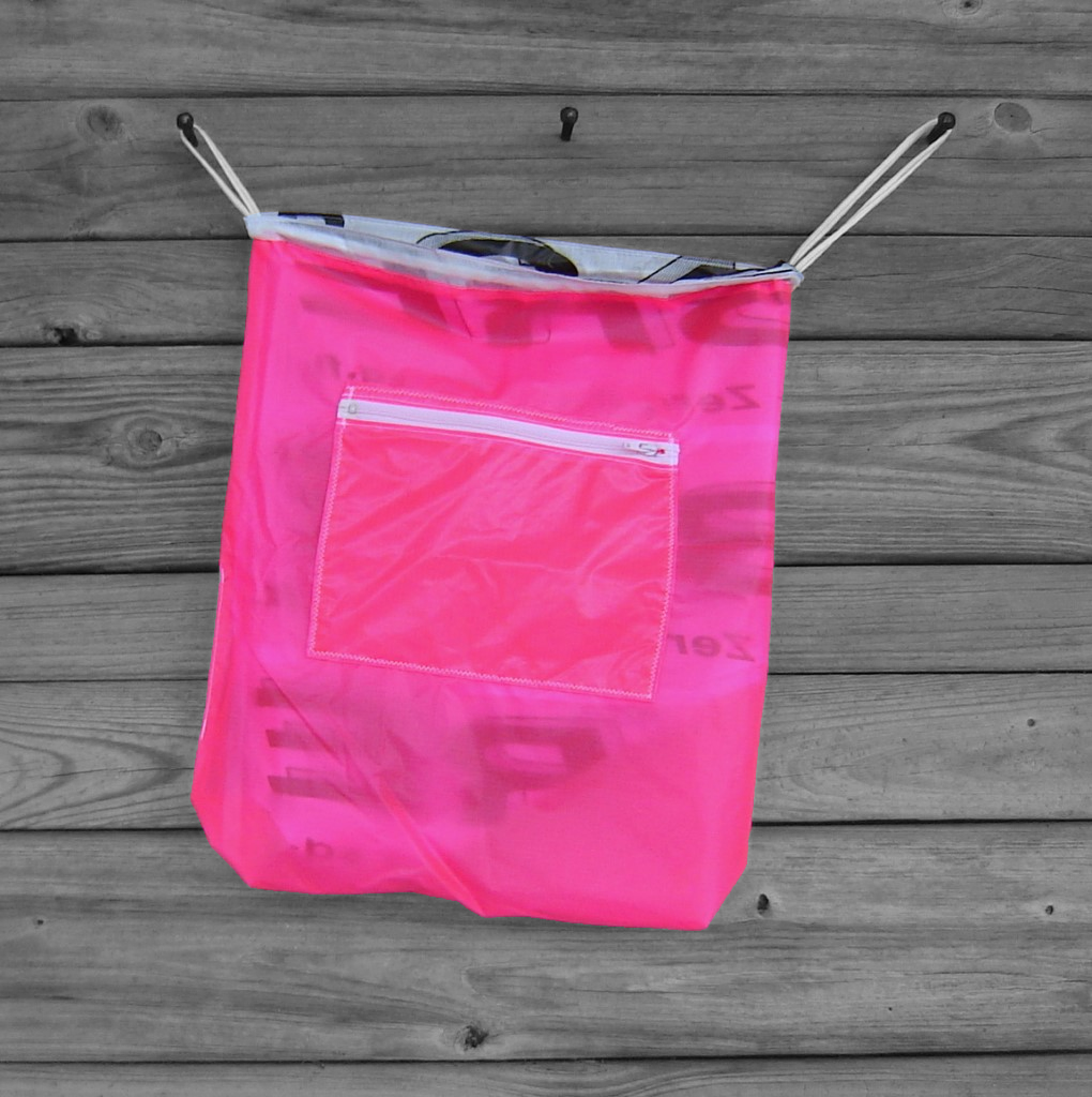 Drawstring Backpack : Sabre Parachute Logos Lined with Neon Pink